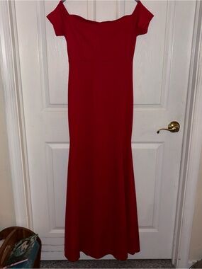 Women’s Red Solid Off-the-Shoulder Short Sleeve Slit Maxi Dress Size M Regular